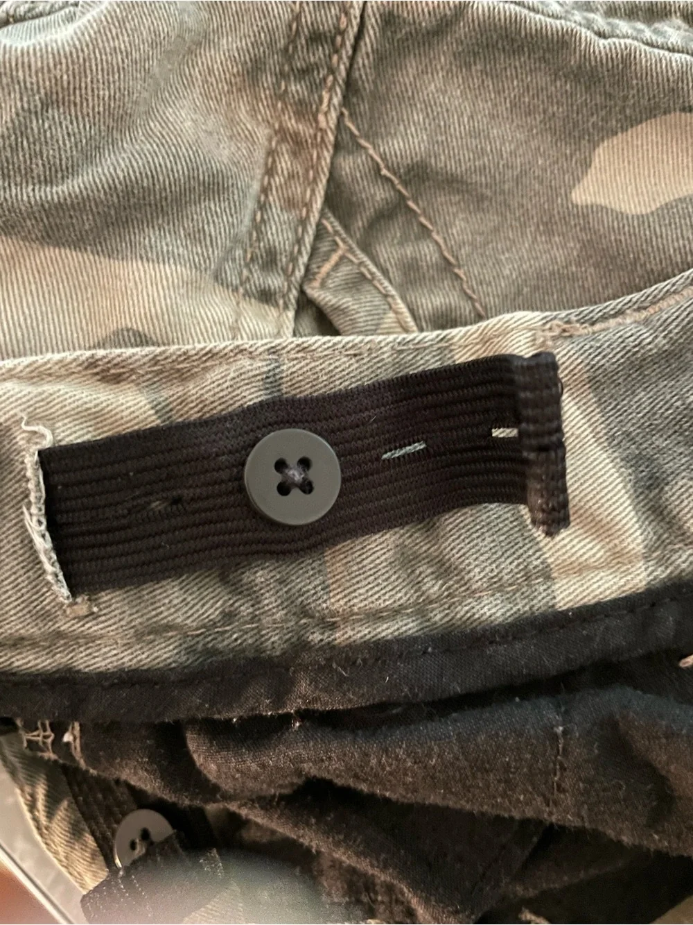 Hurley Olive and Tan Camo Cargo Shorts